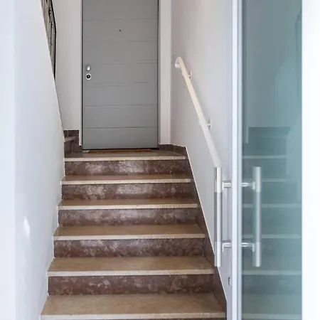 We - Fante House, Apartament