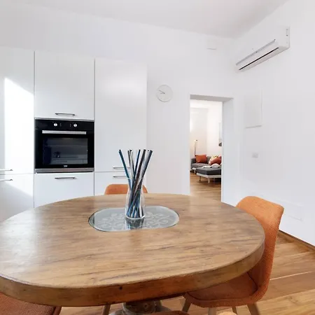 Apartament We - Fante House, *